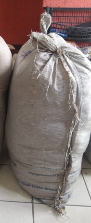 100-pecas-roupas-usadas-para-brechos-big-1