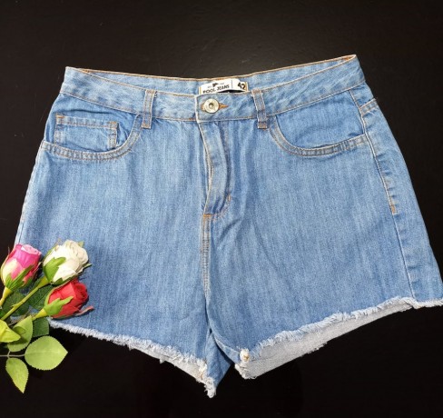 100-pecas-roupas-usadas-para-brechos-big-0