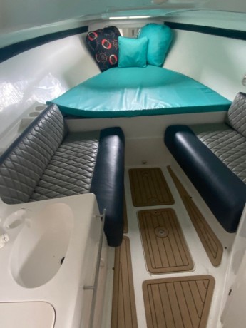 lancha-tela-hank-32-gas-ano-2000-240-hrs-big-4