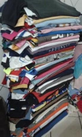 200-pecas-masculina-camiseta-e-bermudas-para-brecho-big-3