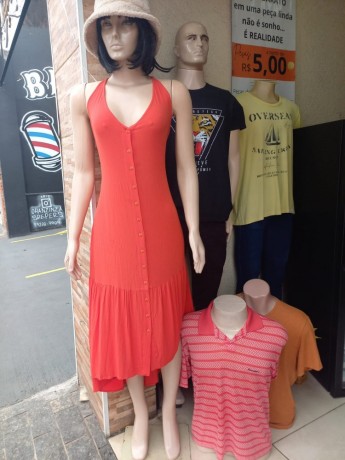 lotes-roupas-usadas-para-festividades-fim-de-ano-big-4