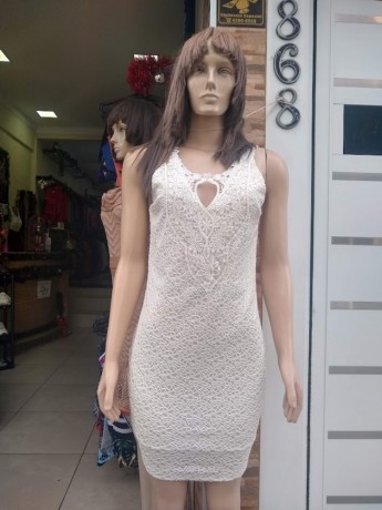 atacado-de-roupas-usadas-feminina-cor-amarela-pra-ano-novo-big-1