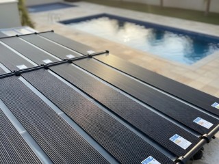 Instalação de aquecimento solar de piscina