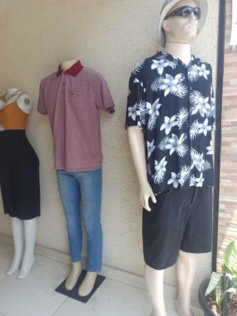 fardo-com-200-camisetas-e-bermudas-masculinas-2olinha-para-brechos-big-1